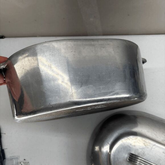 Vintage 1960s Magnalite Roaster Wagner Ware Sidney O 4265-P Aluminum with Trivet - Picture 9 of 16